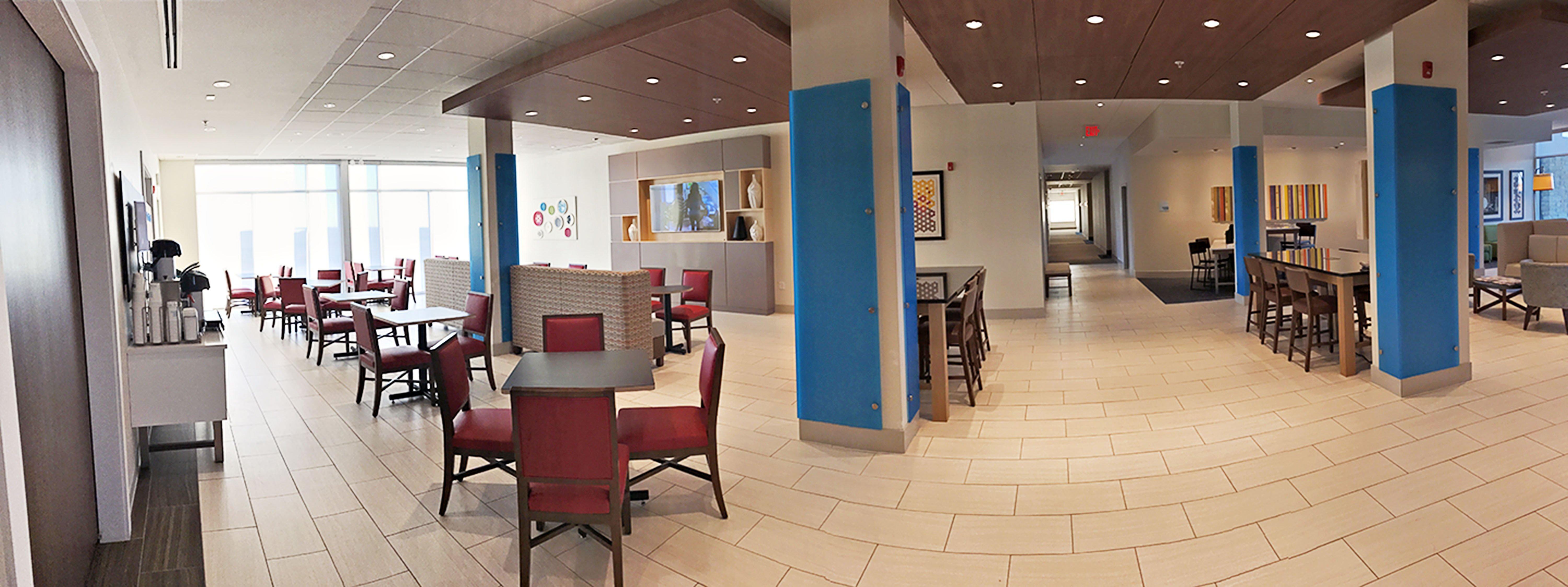 Holiday Inn Express & Suites - Rantoul By Ihg Екстериор снимка
