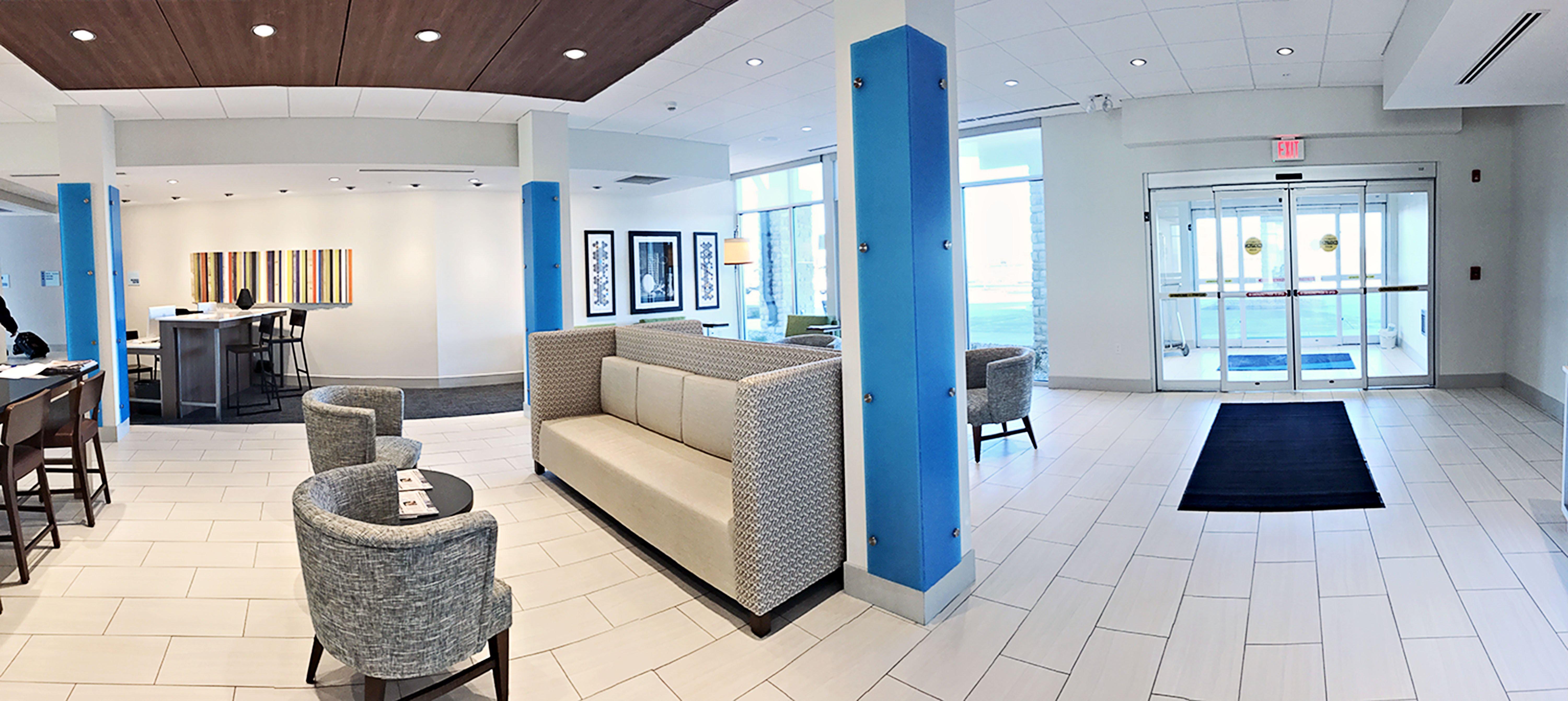 Holiday Inn Express & Suites - Rantoul By Ihg Екстериор снимка