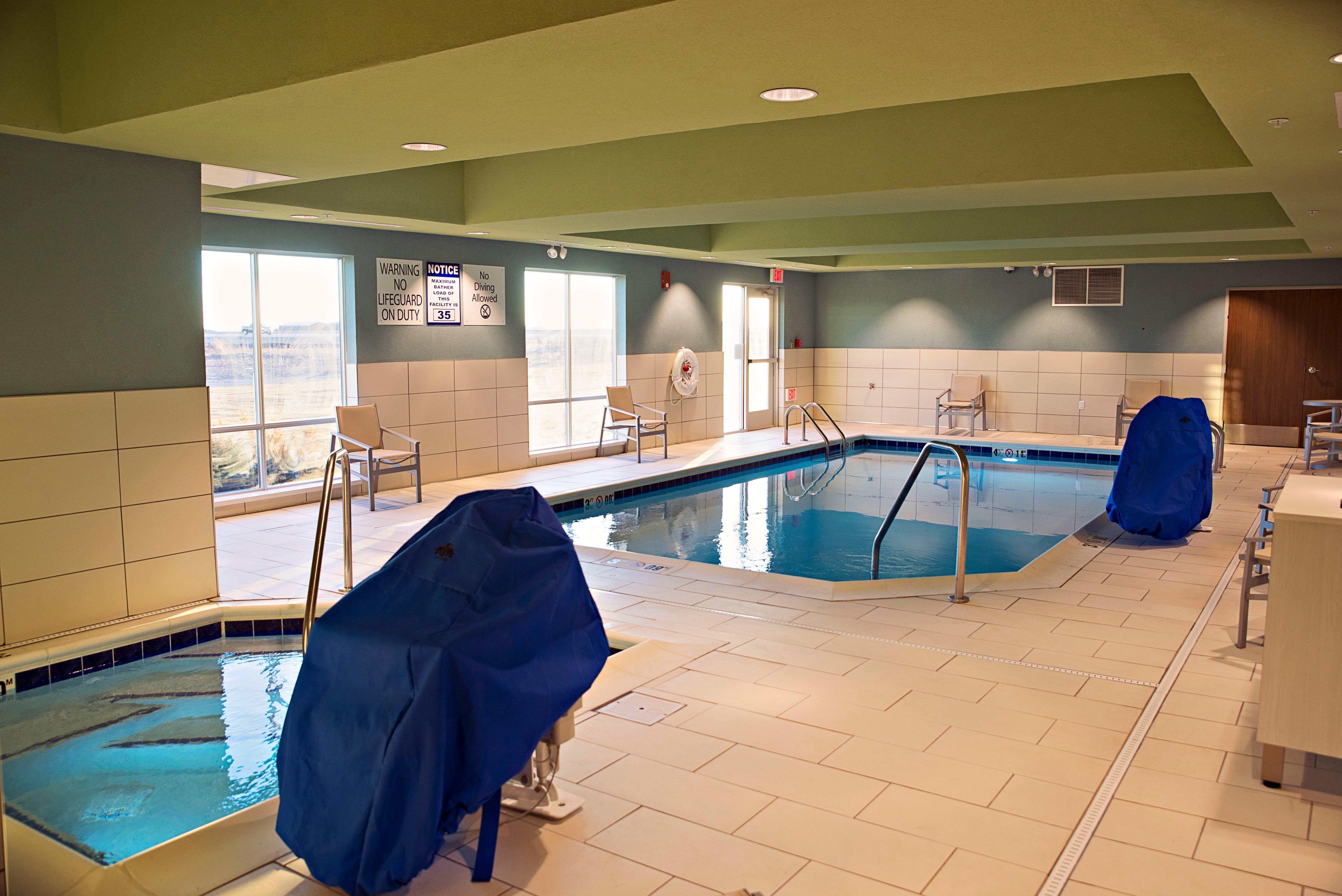 Holiday Inn Express & Suites - Rantoul By Ihg Екстериор снимка