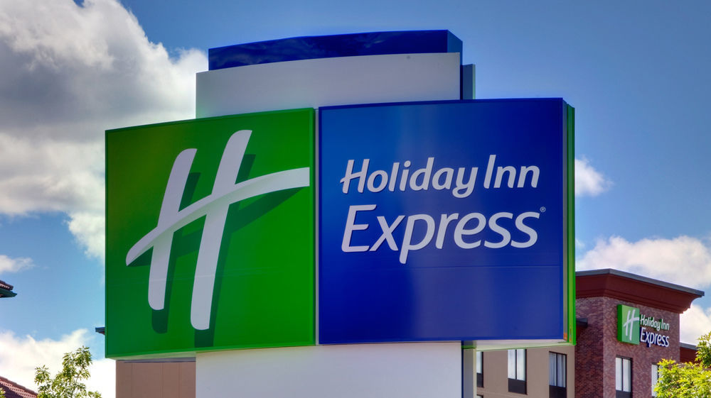 Holiday Inn Express & Suites - Rantoul By Ihg Екстериор снимка